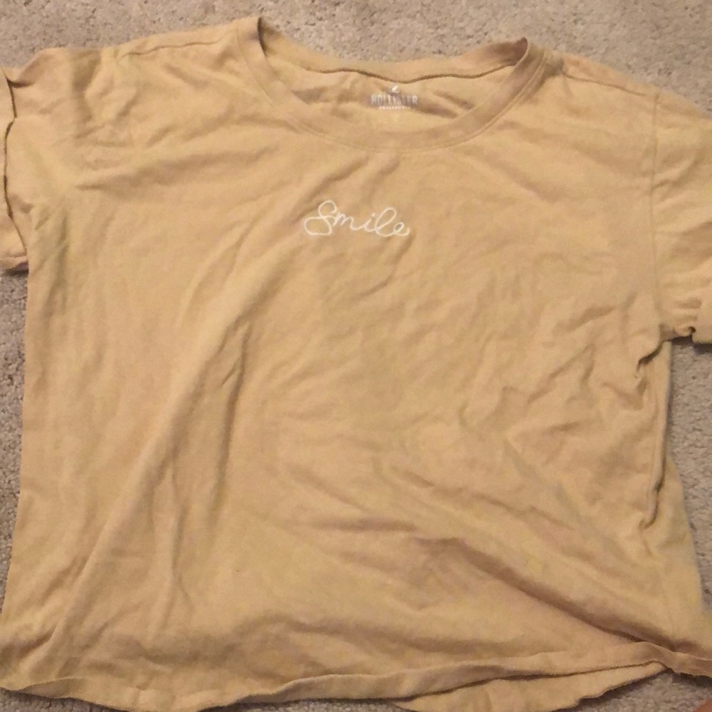 hollister t shirt!